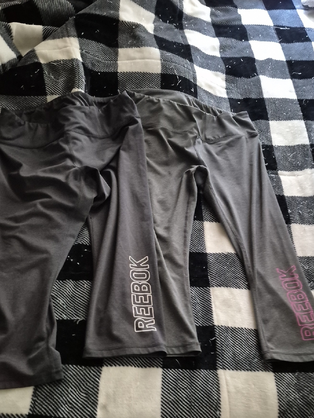 Reebok Dark Gray Leggings with Vertical Logo
